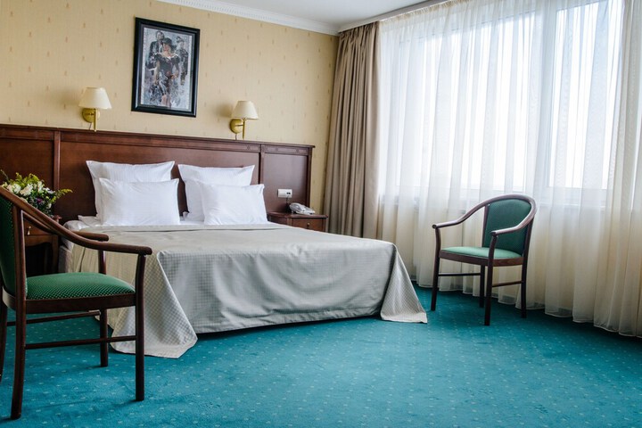 Room 19 of 52