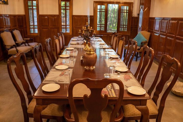 Dining 29 of 60