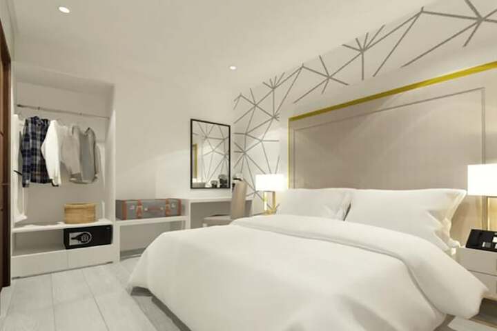 Room 8 of 30