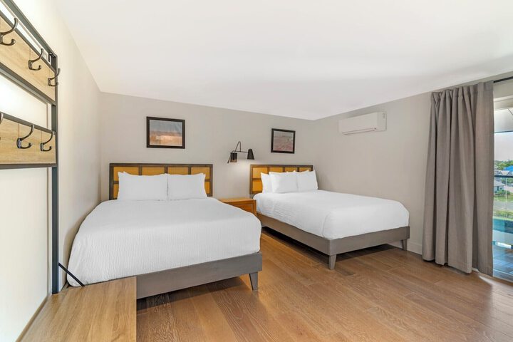 Room 16 of 53