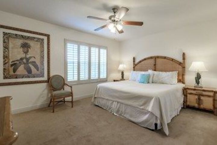 Room 13 of 27