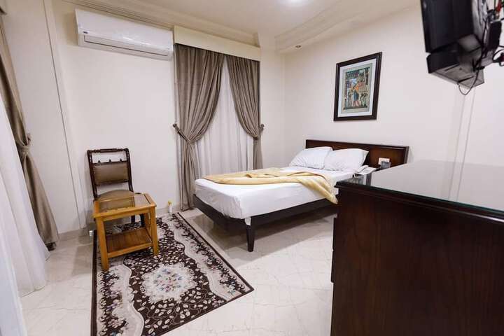 Room 2 of 19