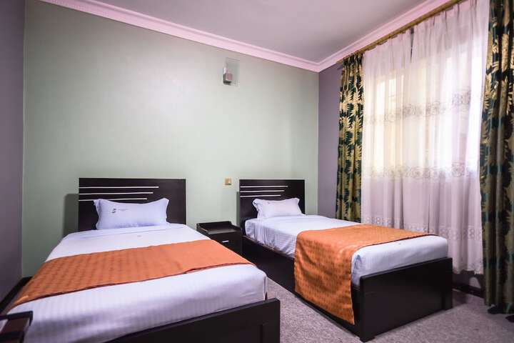 Room 10 of 47