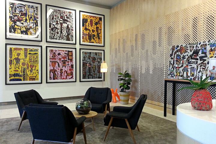 Guest Lobby