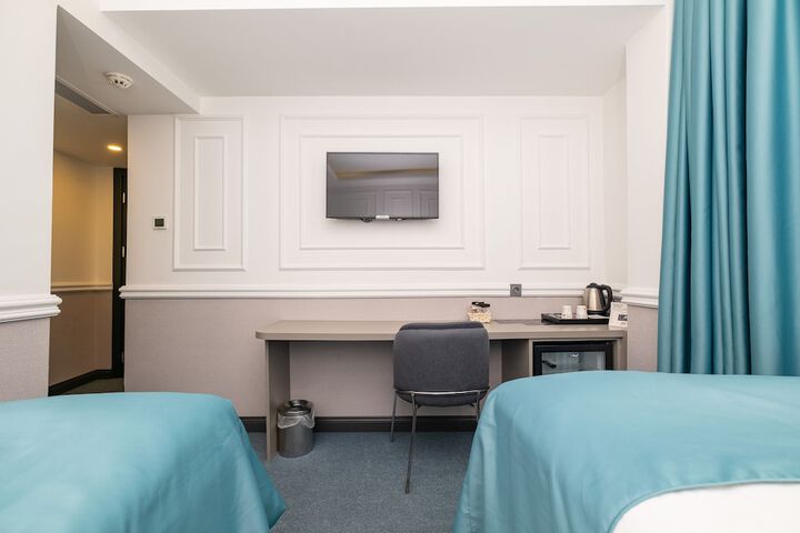 Room 13 of 49