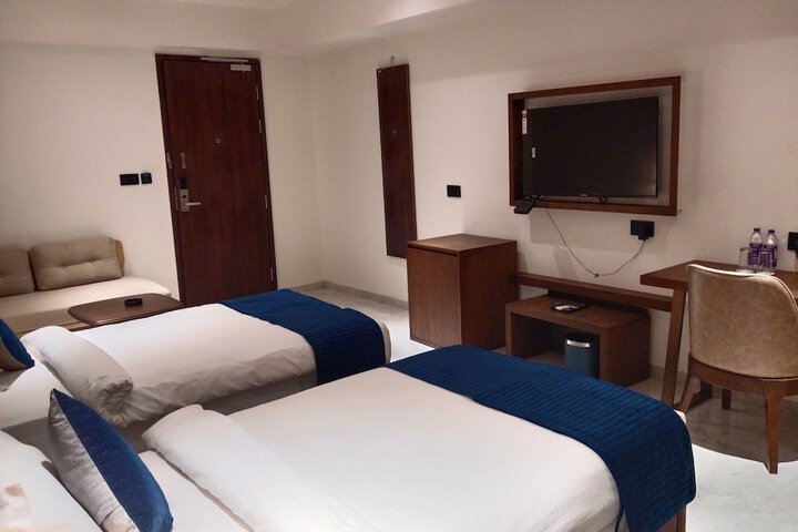 Room 12 of 53