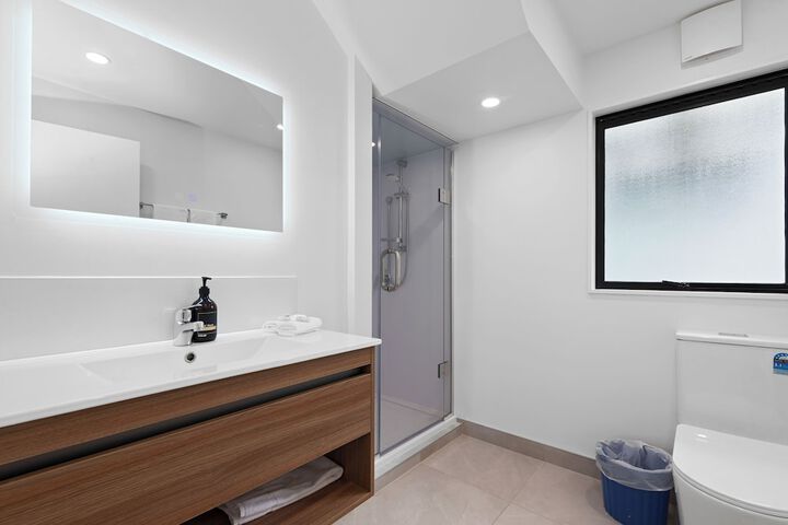 Room 73 of 88