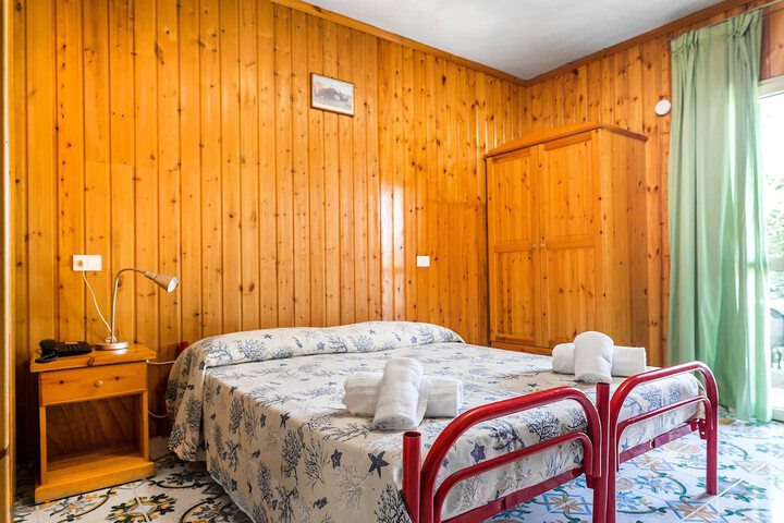 Room 3 of 23