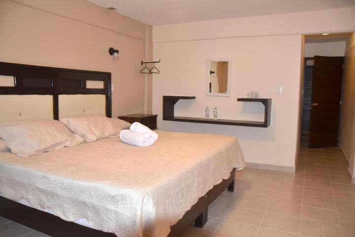 Room 15 of 48
