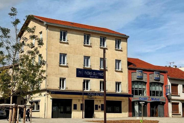 Hotel Le Midi Clermont-Cournon