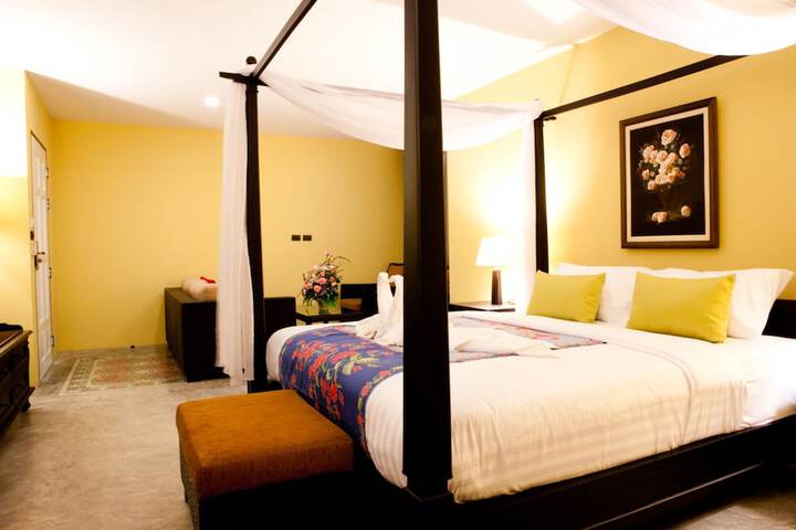 Room 46 of 124