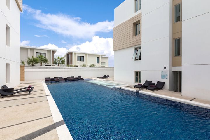 Pool 43 of 61