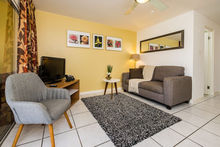 Room 10 of 114