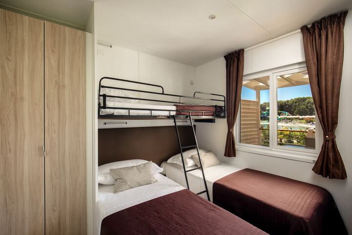 Room 9 of 57
