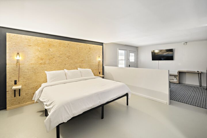 Executive Studio Suite (4 of 8)