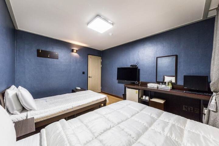 Room 22 of 52