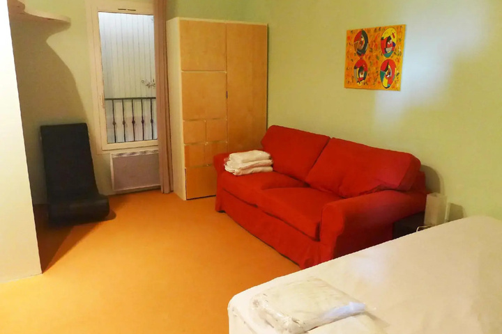 Room 3 of 7