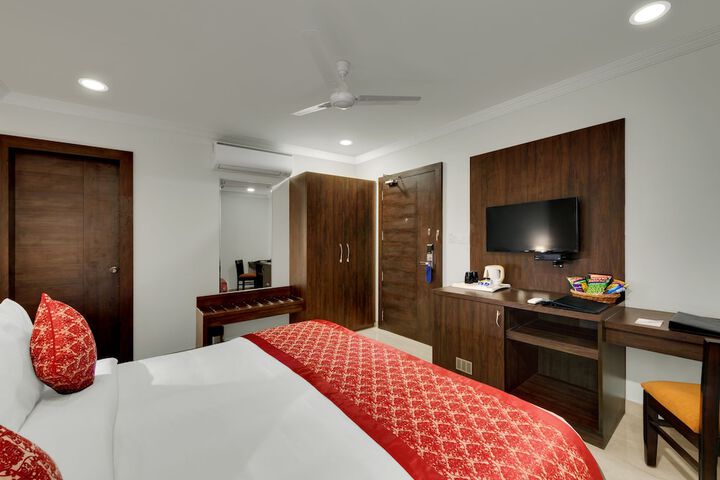 Room 6 of 20