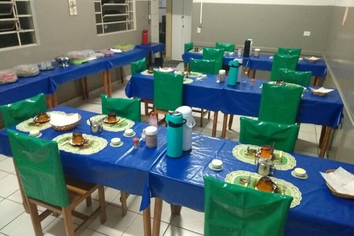 Dining 23 of 30