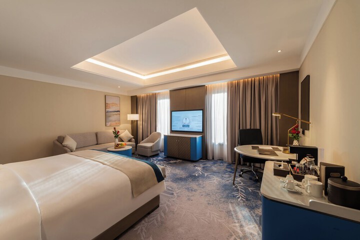 Room 41 of 80