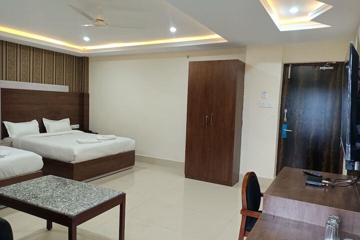 Room 28 of 91