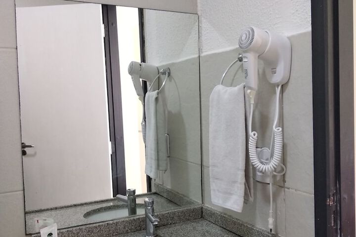 Room 31 of 47