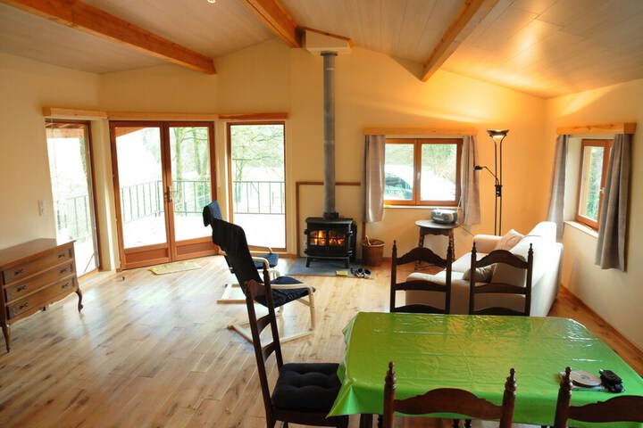 Room 4 of 15