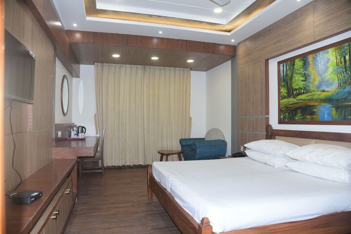 Room 17 of 39