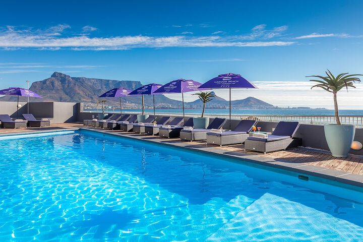 Pool 60 of 123