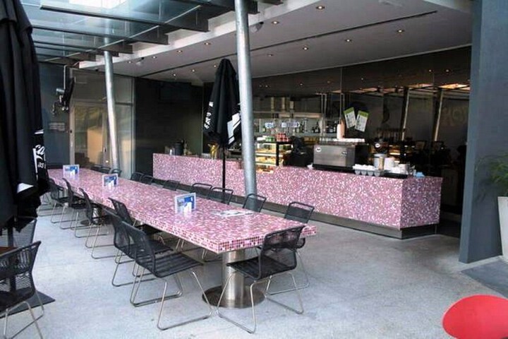 Lounge 69 of 87