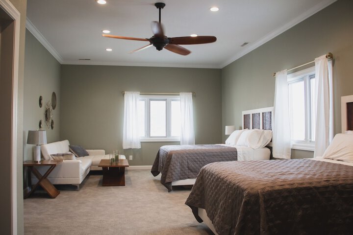 Room 10 of 48