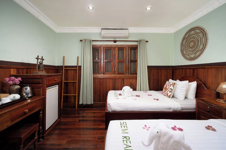 Room 28 of 84