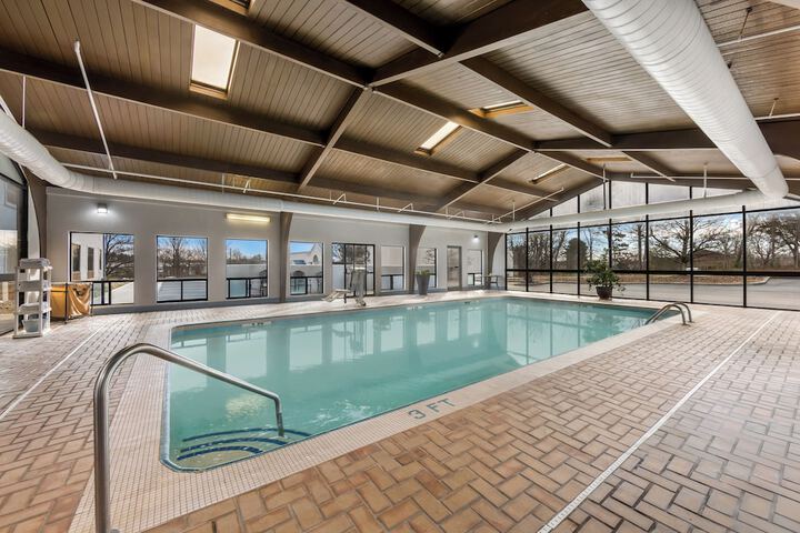 Pool 34 of 64