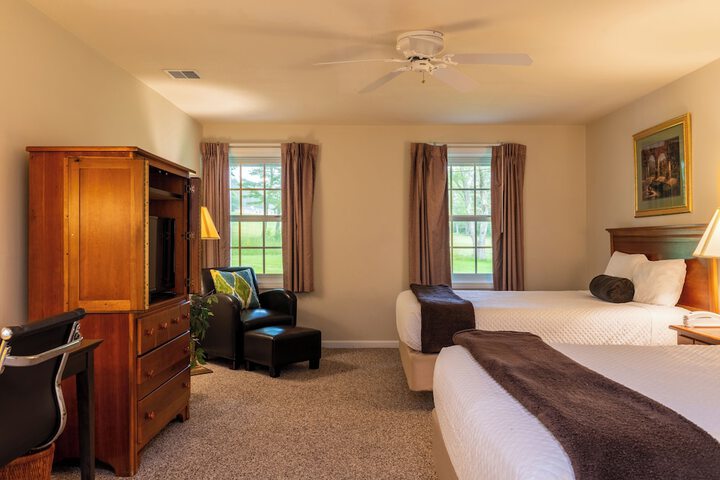 1 King Bed Resort View (6 of 40)