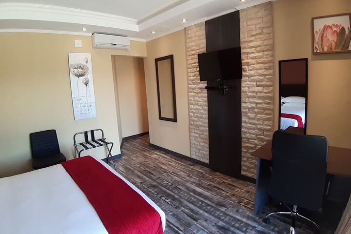 Room 21 of 64