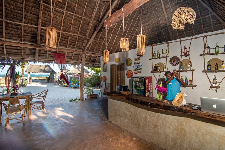 KUSINI BEACH VILLAS