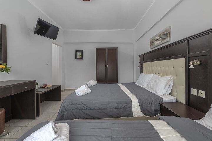 Room 15 of 39