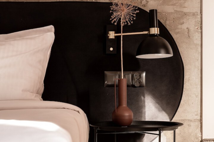 Room 13 of 82