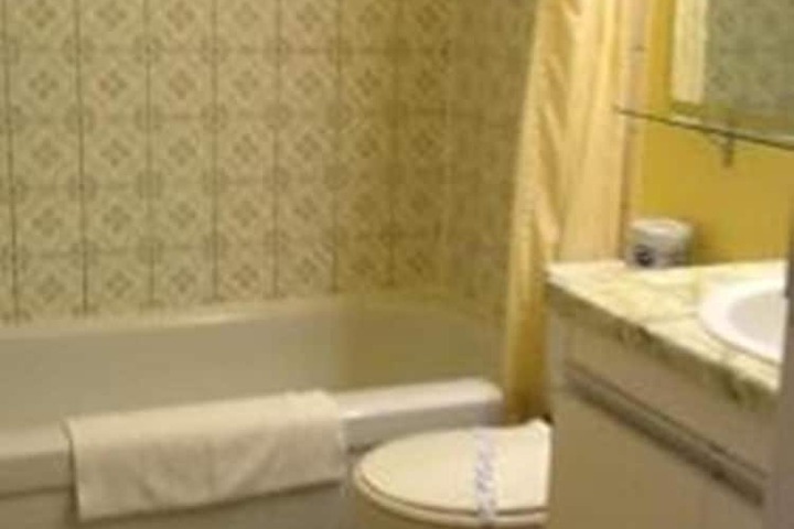 Clean Restrooms