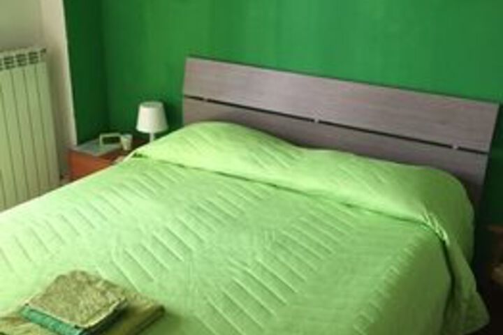 Room 15 of 25