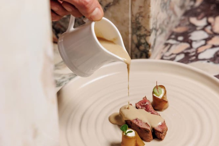 Dining 47 of 74