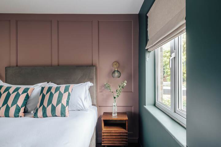 Room 33 of 160