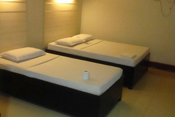 Room 38 of 94