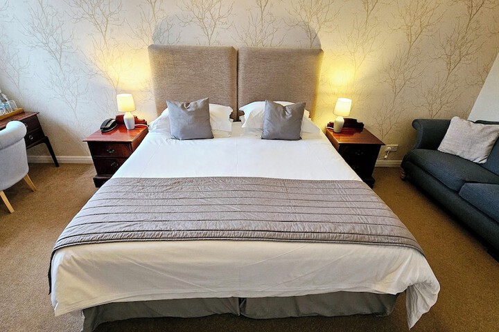 Room 3 of 14