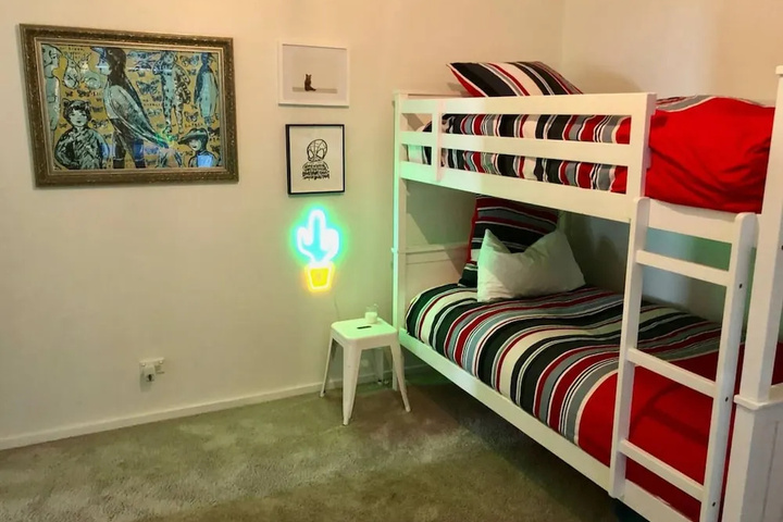 Room 3 of 15