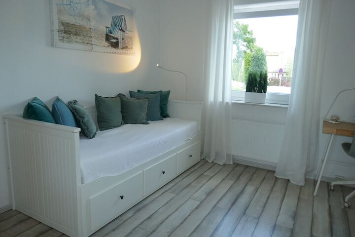 Room 11 of 52