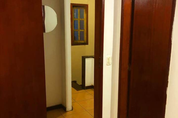 Room 4 of 7