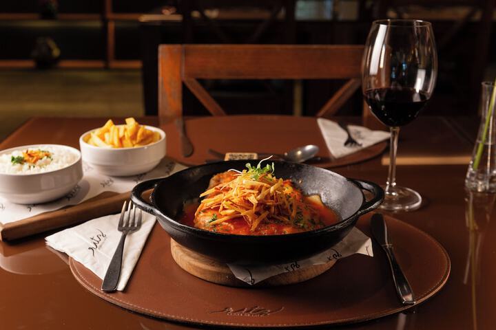 Dining 133 of 157