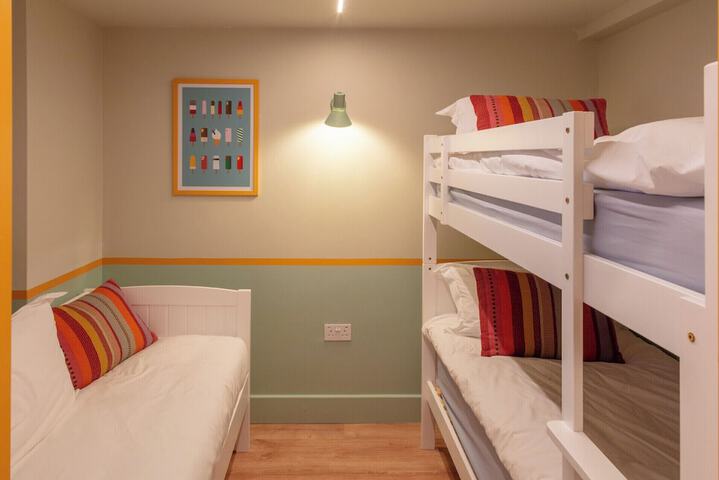Room 18 of 59