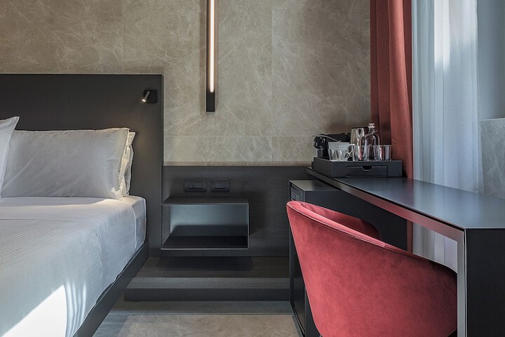 Room 10 of 45